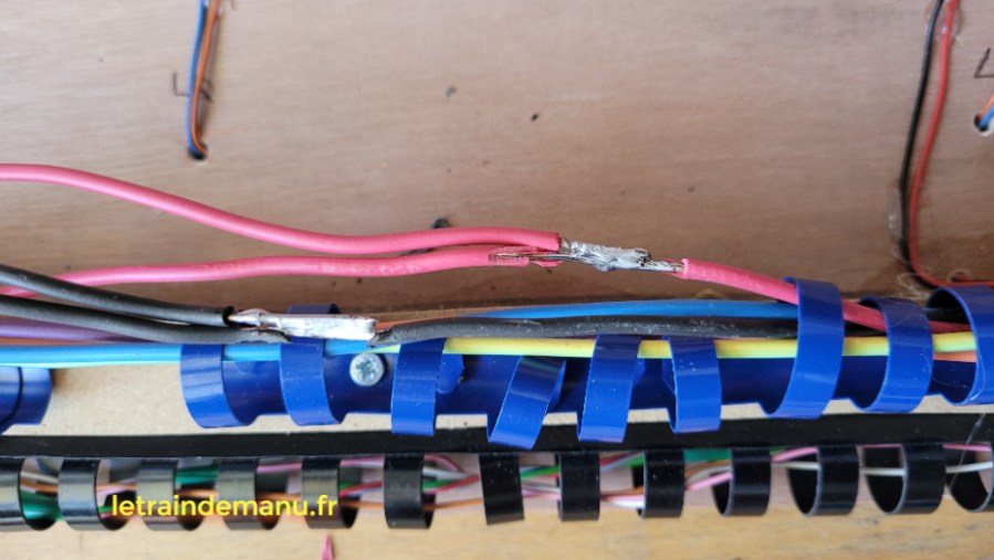 Électricité du réseau câblage des premiers modules Le train de Manu — free download